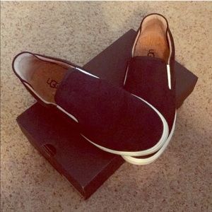 Ugg Slip On
